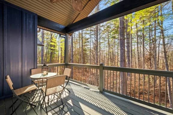 Backwoods Bungalow - Image 3
